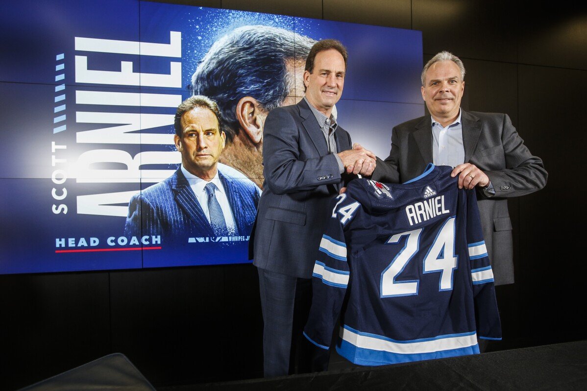 Le nouveau coach des Jets, Scott Arniel, dit avoir appris des leçons depuis son licenciement par Columbus